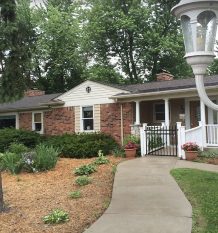 Silverbell Manor - 02